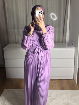 Robe plissée violette