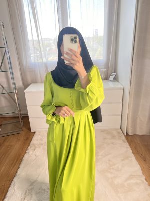 Robe verte boutonnée